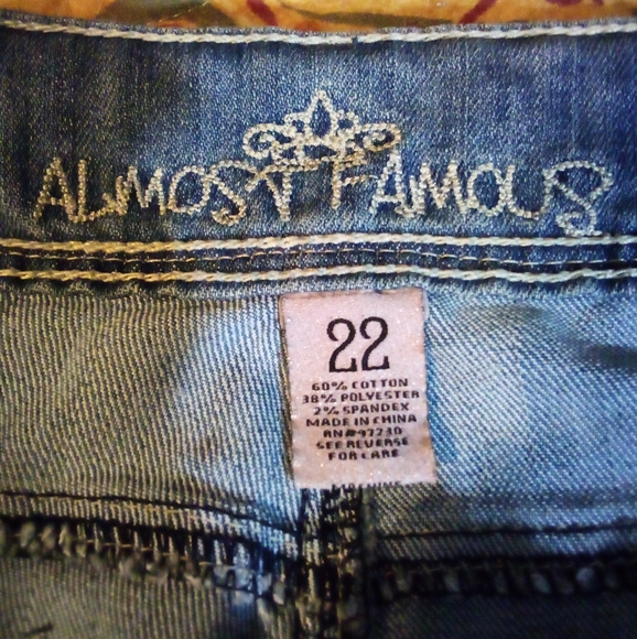 Almost Famous Stretch Denim Stone Washed Jeans Women 22 Blue - Picture 7 of 12